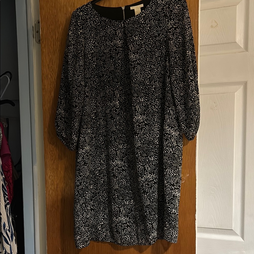 Elegant Black and White Patterned Dress
